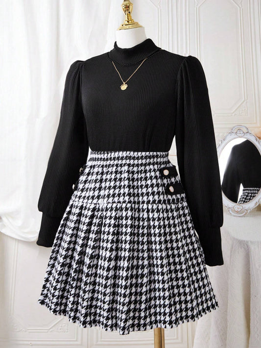 Tween Girls Casual High-Neck Black Long Sleeve Top And Simple Houndstooth Pleated Mini Skirt 2-Piece Set